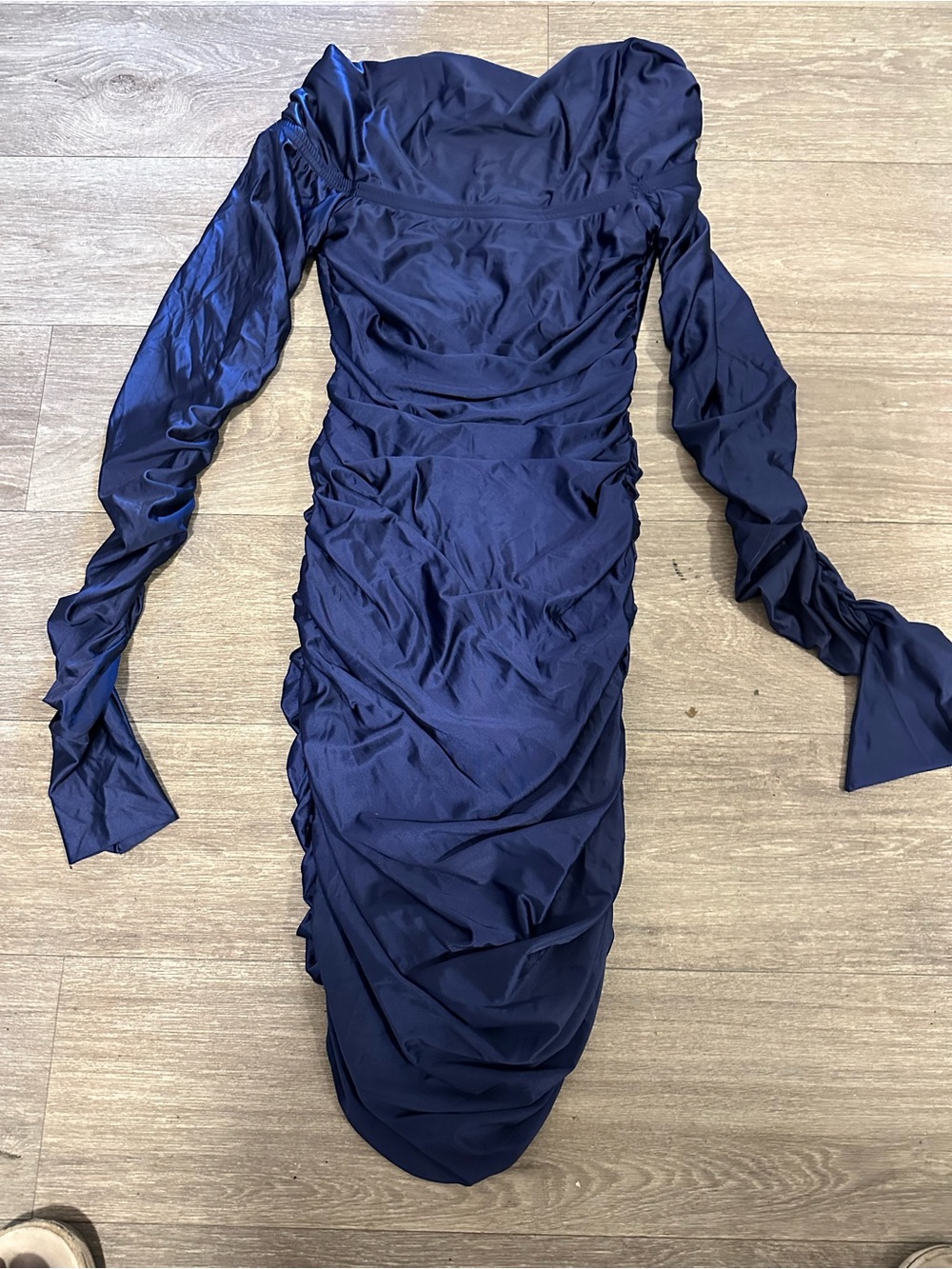 AKIRA Navy Long-Sleeve Ruched Bodycon Dress
